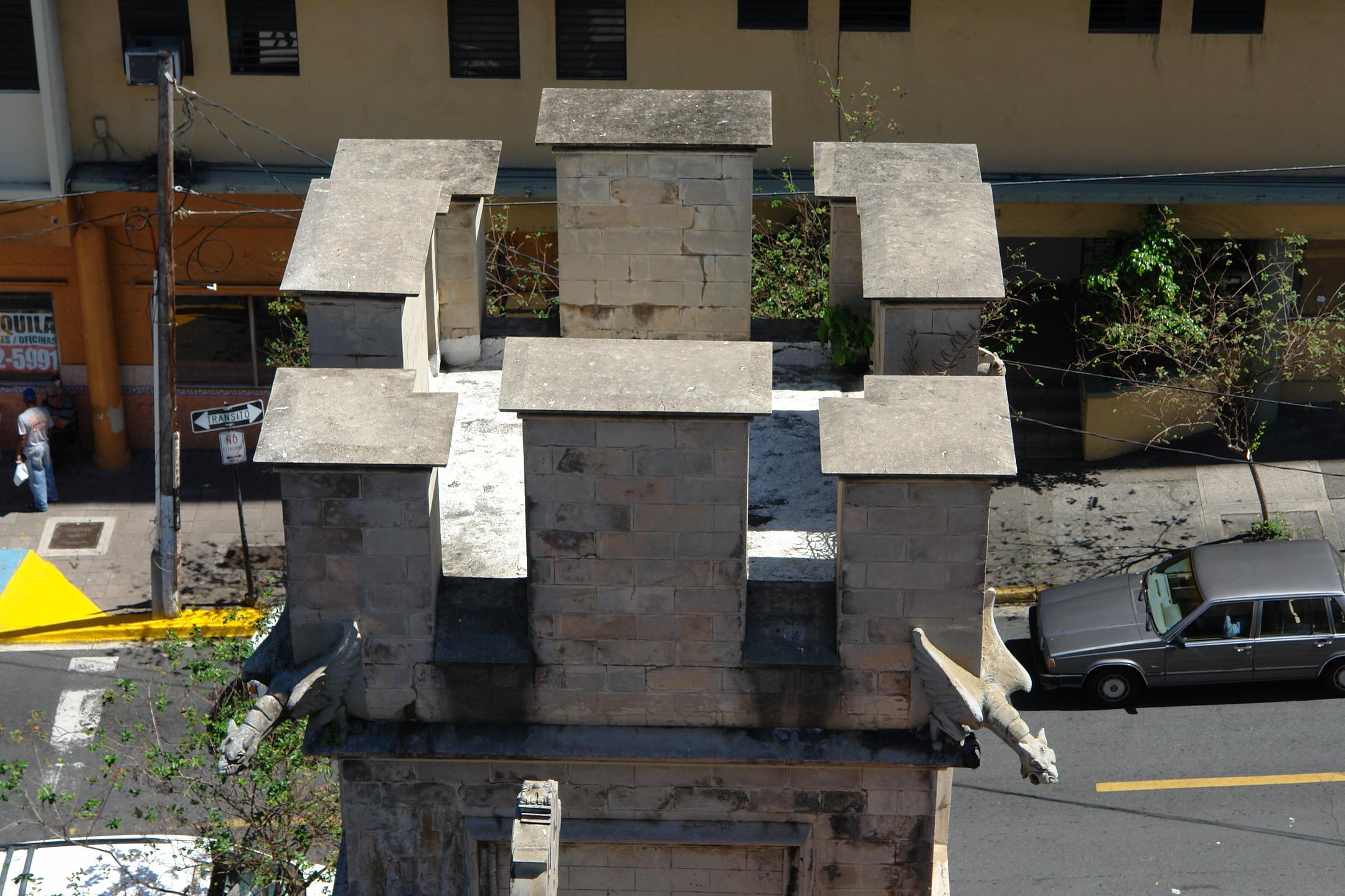 Capilla Nuestra Señora de Lourdes - San Juan (Miramar) - 2011 00019